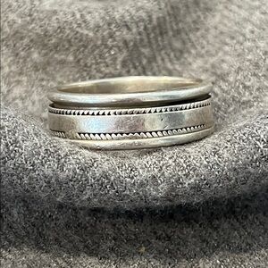 Sterling Mexico Spinner Ring-9.5